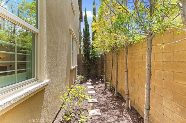 173 Cloudbreak, Irvine, CA 92618
