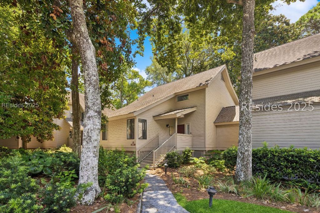 35 Carnoustie Rd Apt 56, Hilton Head Island, SC 29928