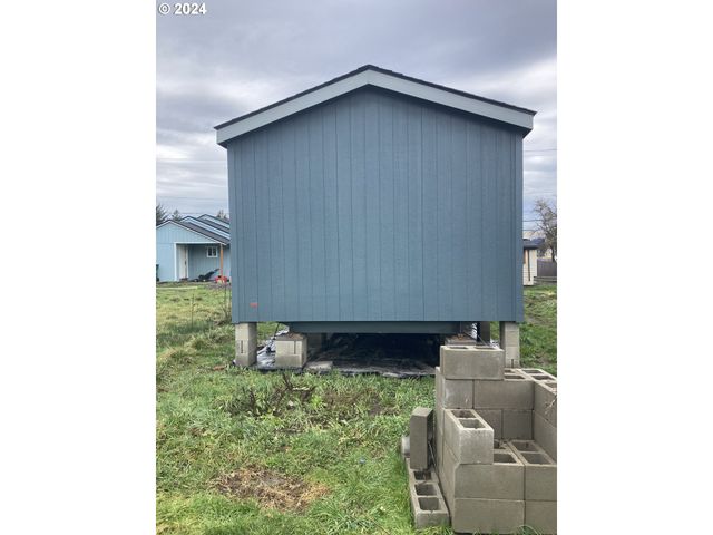 2824 19TH Ave, Forest Grove, OR 97116