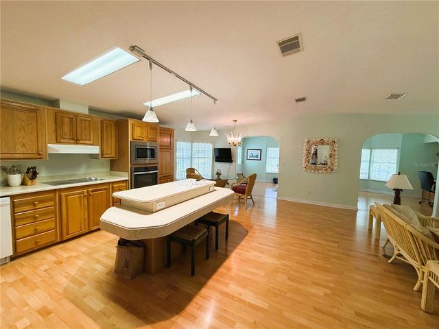 103 ORCHID WAY, Leesburg, FL 34748