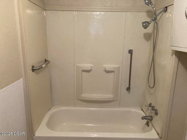 205 S McCoy Avenue, Joplin, MO 64801