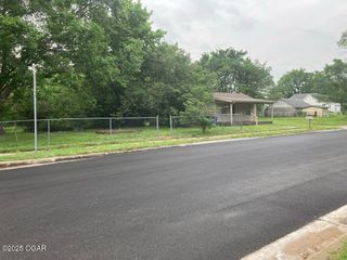 205 S McCoy Avenue, Joplin, MO 64801