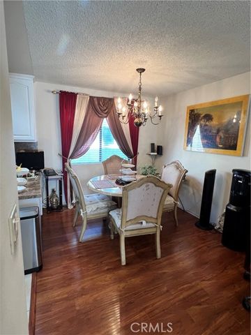 19230 Wyandotte 14, Reseda (los Angeles), CA 91335