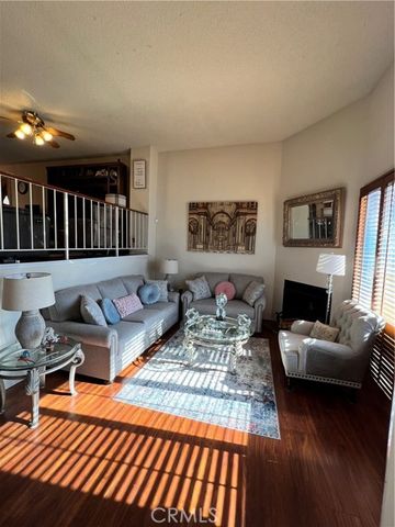 19230 Wyandotte 14, Reseda (los Angeles), CA 91335