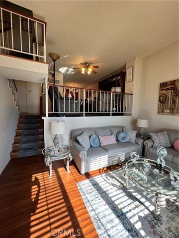 19230 Wyandotte 14, Reseda (los Angeles), CA 91335