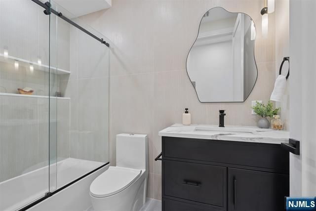 99 Van Horne Street 1, Jersey City, NJ 07304