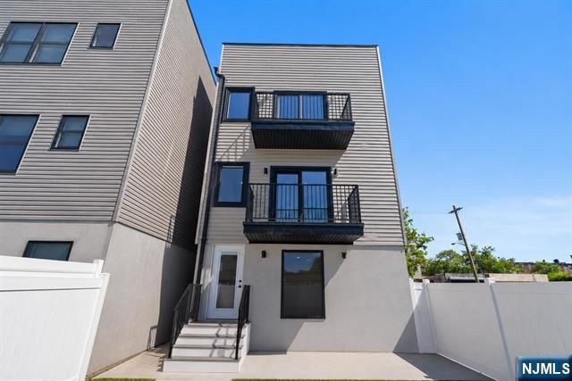 99 Van Horne Street 1, Jersey City, NJ 07304