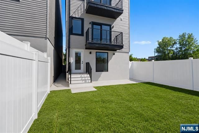 99 Van Horne Street 1, Jersey City, NJ 07304