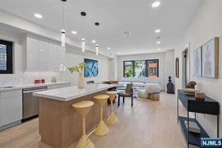 99 Van Horne Street 1, Jersey City, NJ 07304