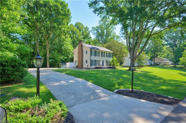 553 Cross Creek Drive, Mount Airy, NC 27030