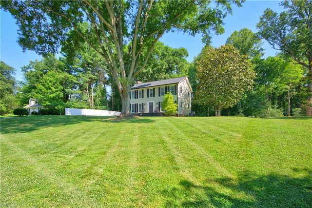553 Cross Creek Drive, Mount Airy, NC 27030