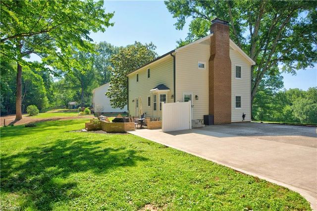 553 Cross Creek Drive, Mount Airy, NC 27030