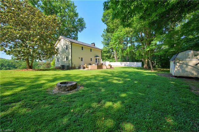 553 Cross Creek Drive, Mount Airy, NC 27030