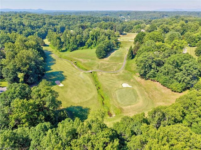 553 Cross Creek Drive, Mount Airy, NC 27030