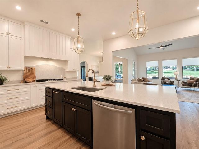 9600 Autumn Park Lane, Oklahoma City, OK 73151