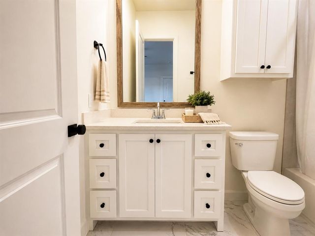 9600 Autumn Park Lane, Oklahoma City, OK 73151