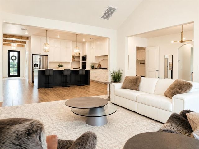 9600 Autumn Park Lane, Oklahoma City, OK 73151