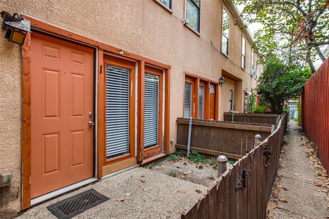 5114 Bryan Street 3, Dallas, TX 75206