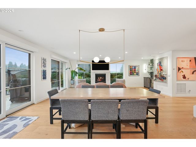 16840 ALDER Cir, Lake Oswego, OR 97034