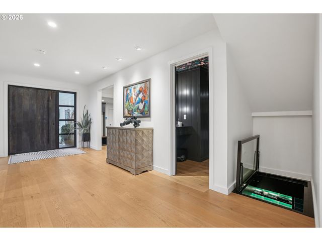 16840 ALDER Cir, Lake Oswego, OR 97034