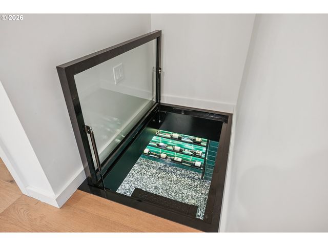 16840 ALDER Cir, Lake Oswego, OR 97034