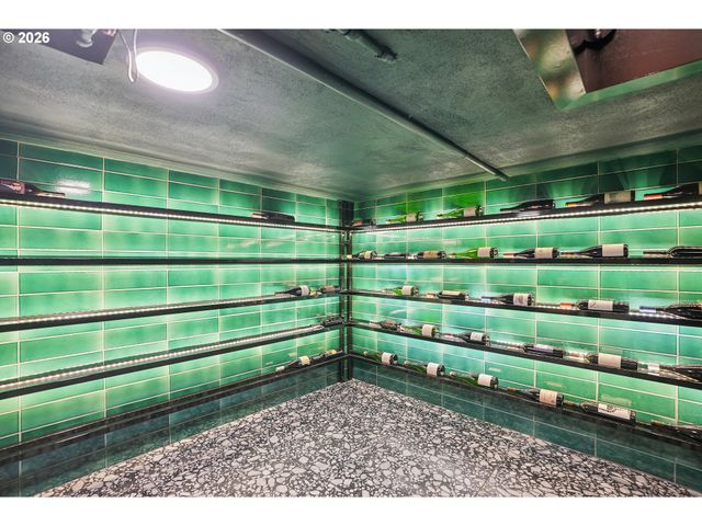 16840 ALDER Cir, Lake Oswego, OR 97034