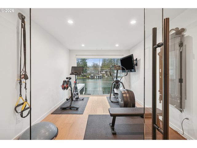 16840 ALDER Cir, Lake Oswego, OR 97034