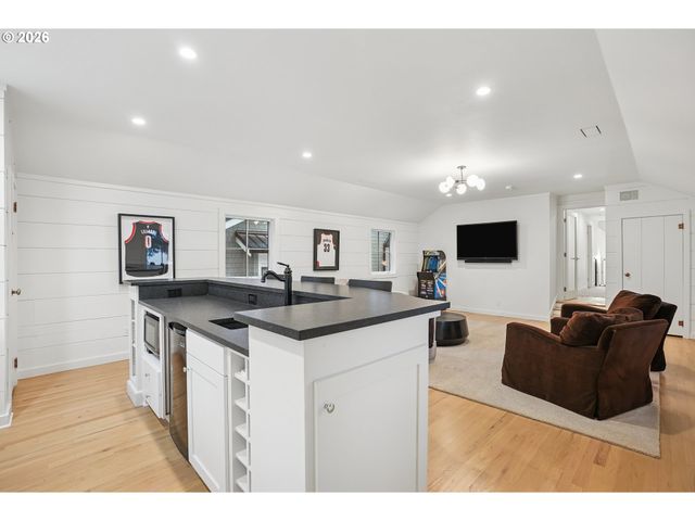 16840 ALDER Cir, Lake Oswego, OR 97034