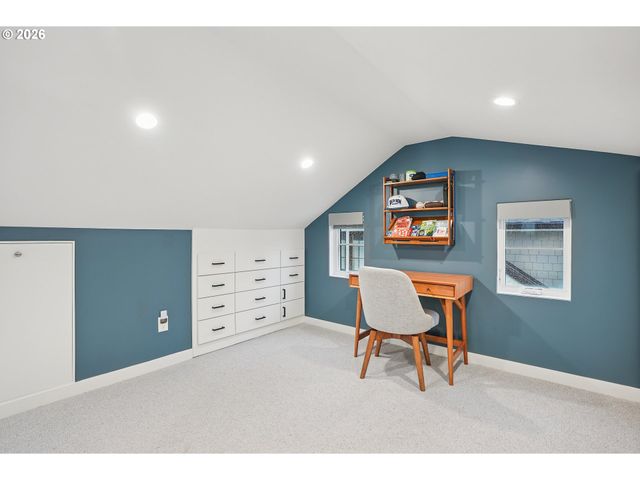 16840 ALDER Cir, Lake Oswego, OR 97034