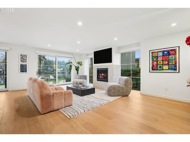 16840 ALDER Cir, Lake Oswego, OR 97034