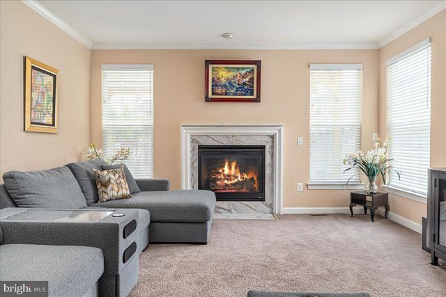 12137 HICKORY FALLS CT, Woodbridge, VA 22192