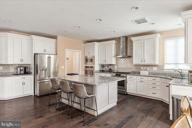 12137 HICKORY FALLS CT, Woodbridge, VA 22192