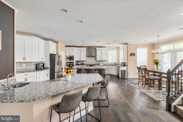12137 HICKORY FALLS CT, Woodbridge, VA 22192