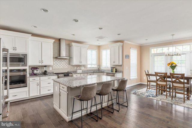 12137 HICKORY FALLS CT, Woodbridge, VA 22192