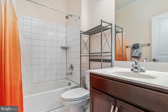 12137 HICKORY FALLS CT, Woodbridge, VA 22192