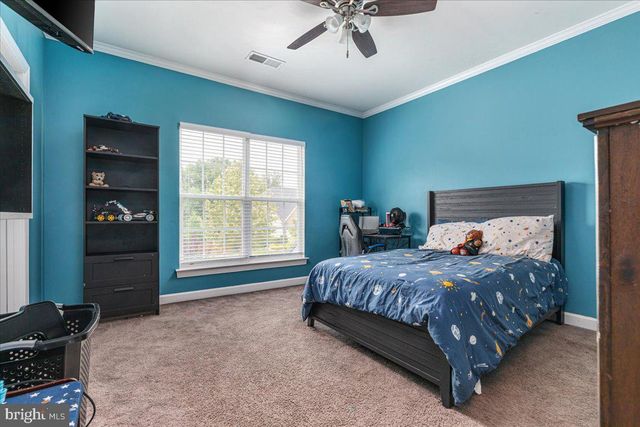 12137 HICKORY FALLS CT, Woodbridge, VA 22192