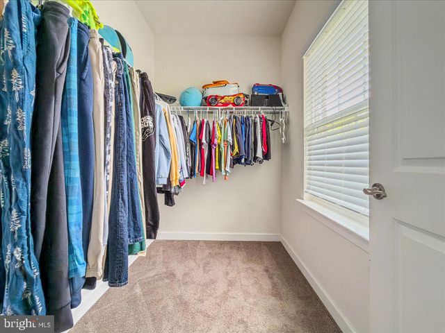 12137 HICKORY FALLS CT, Woodbridge, VA 22192