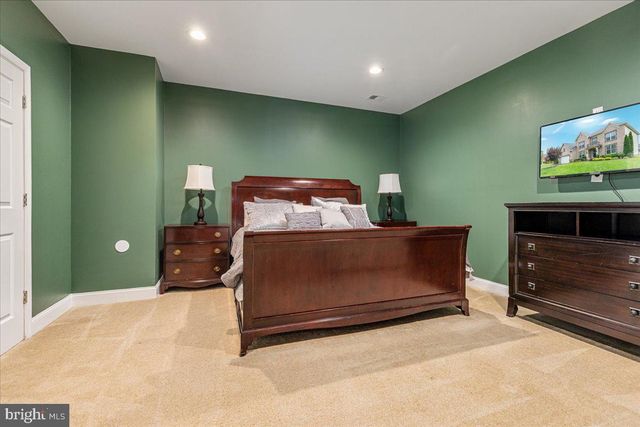 12137 HICKORY FALLS CT, Woodbridge, VA 22192
