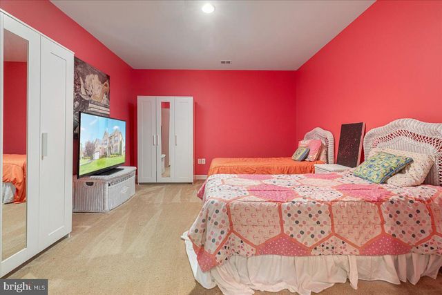 12137 HICKORY FALLS CT, Woodbridge, VA 22192