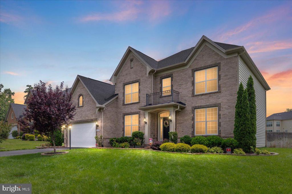 12137 HICKORY FALLS CT, Woodbridge, VA 22192