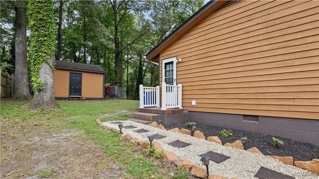 14202 Barberry Ct, Chester, VA 23836