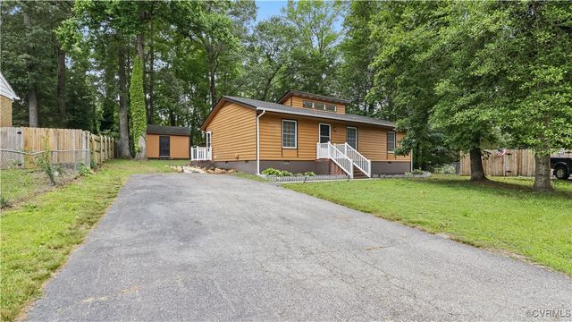 14202 Barberry Ct, Chester, VA 23836