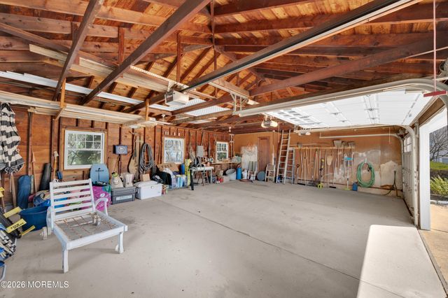 1087 Ocean Avenue, Mantoloking, NJ 08738