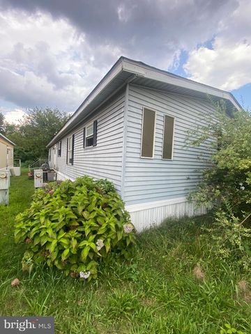 5319 GLENLOCH DR, Morrisville, PA 19067