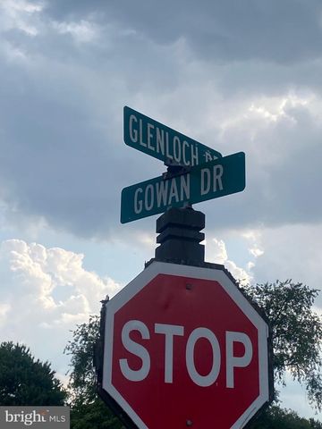 5319 GLENLOCH DR, Morrisville, PA 19067