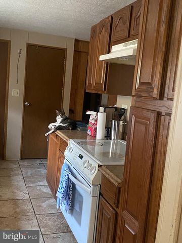 5319 GLENLOCH DR, Morrisville, PA 19067