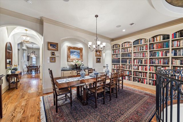 6417 Rodrigo Street, Houston, TX 77007