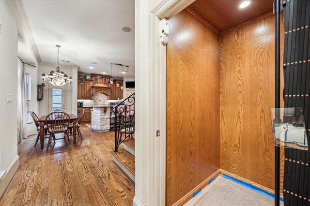 6417 Rodrigo Street, Houston, TX 77007