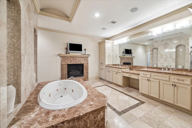6417 Rodrigo Street, Houston, TX 77007