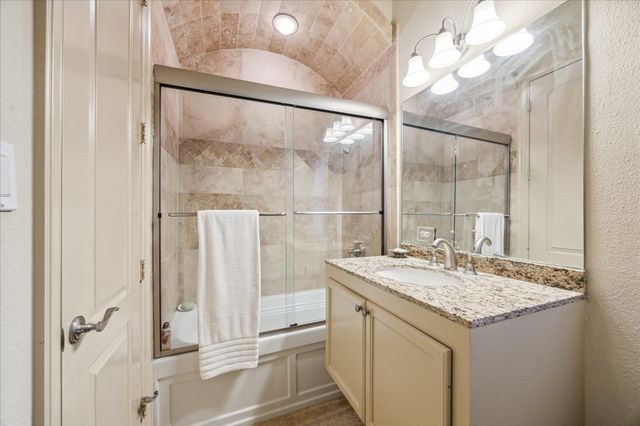6417 Rodrigo Street, Houston, TX 77007